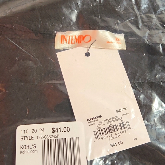 ❤️NWT INTEMPO PLUS SIZE BODYSUIT - BLACK CUTOUT ACCENT SNAP CROTCH - LIKE TORRID - Picture 5 of 7